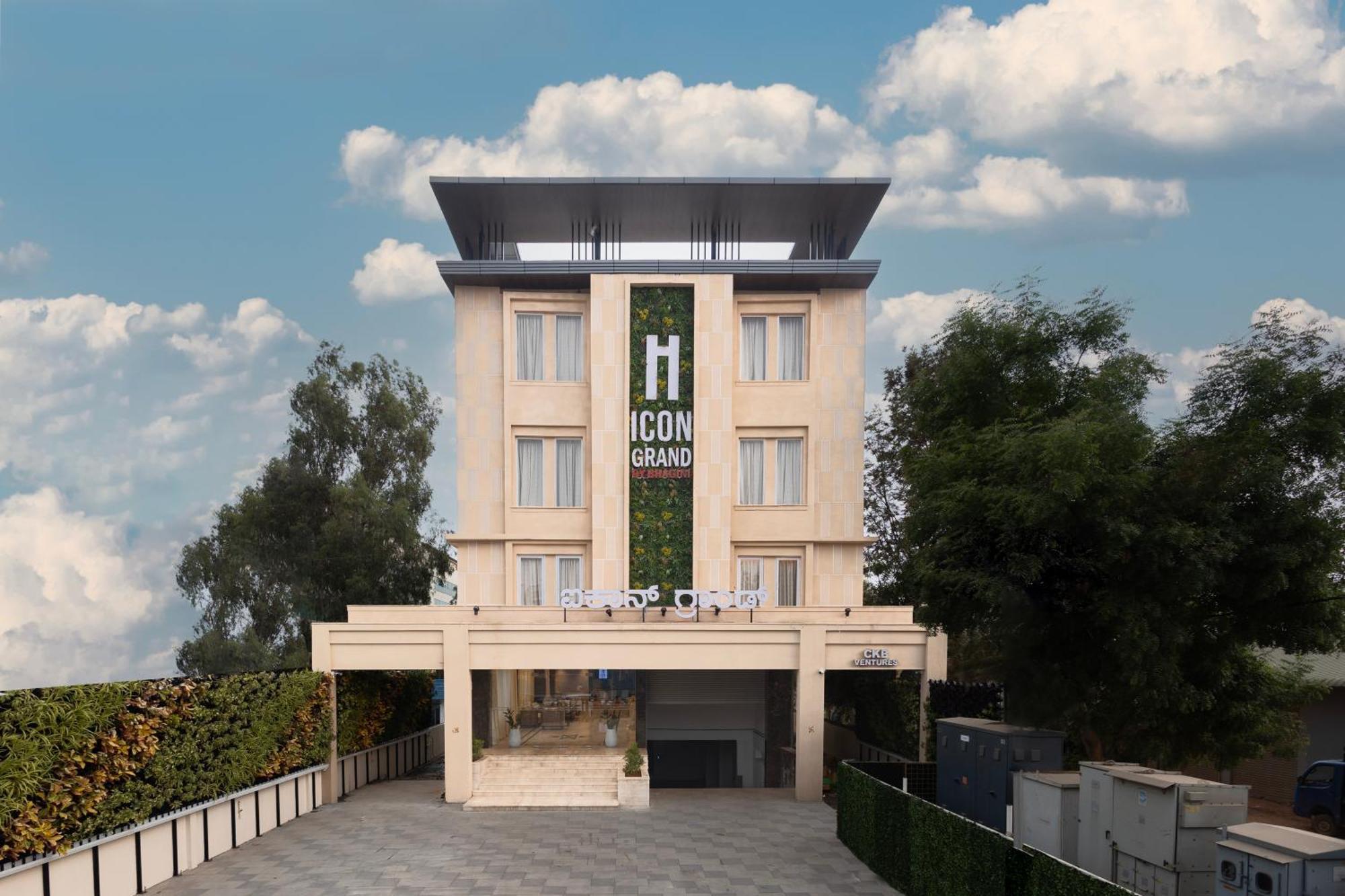 Icon Grand Hotel By Bhagini Bangalore Exterior foto